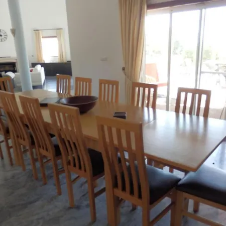 Casa Shally Willa Usseira